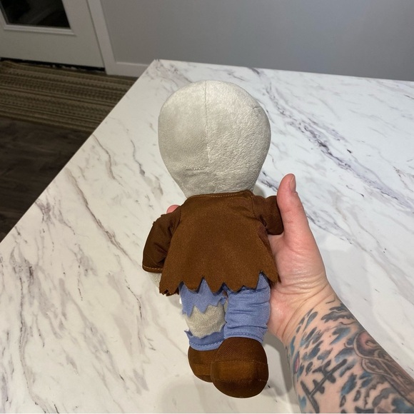 Plants vs Zombies 10” Zombie Stuffed Plush Toy - Picture 5 of 7